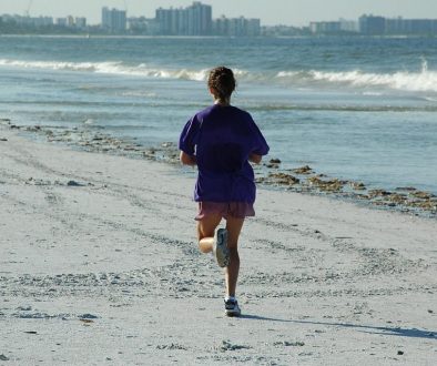 https://pixabay.com/photos/woman-jogger-jogging-beach-ocean-1678716/